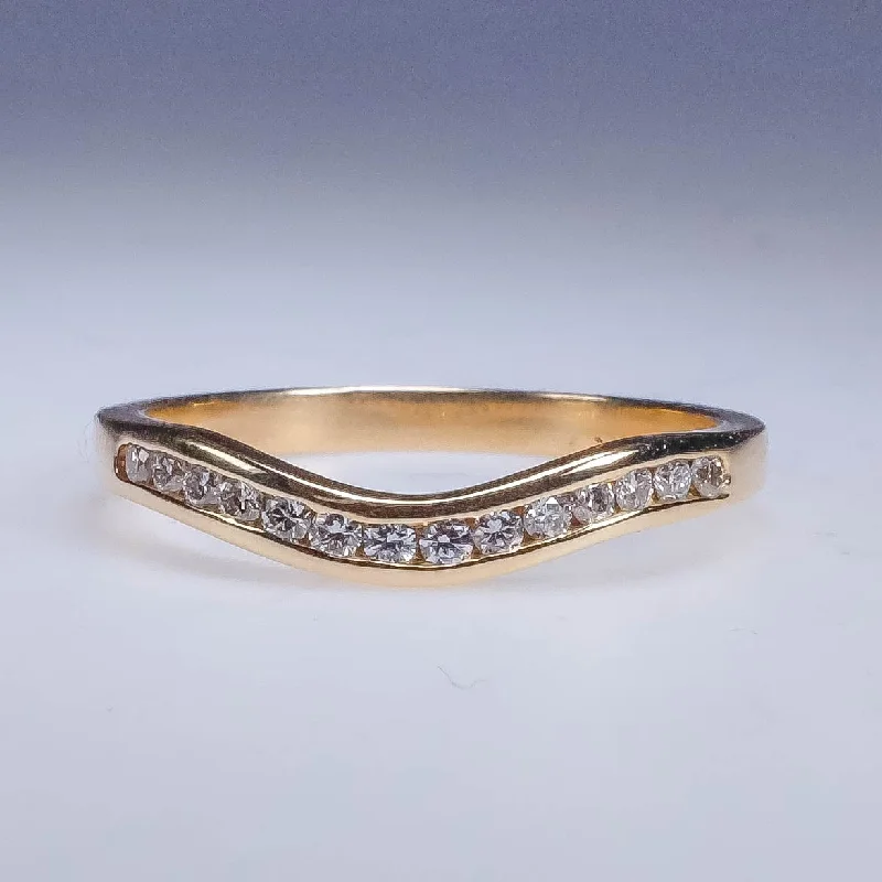 Vintage-inspired gemstone earrings-New 14K Yellow Gold 0.20ctw Diamond Accented Curved Wedding Band Ring Size 7