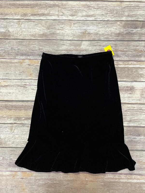 Affordable t-shirts for daily wear-Skirt Midi By Express In Black, Size: S